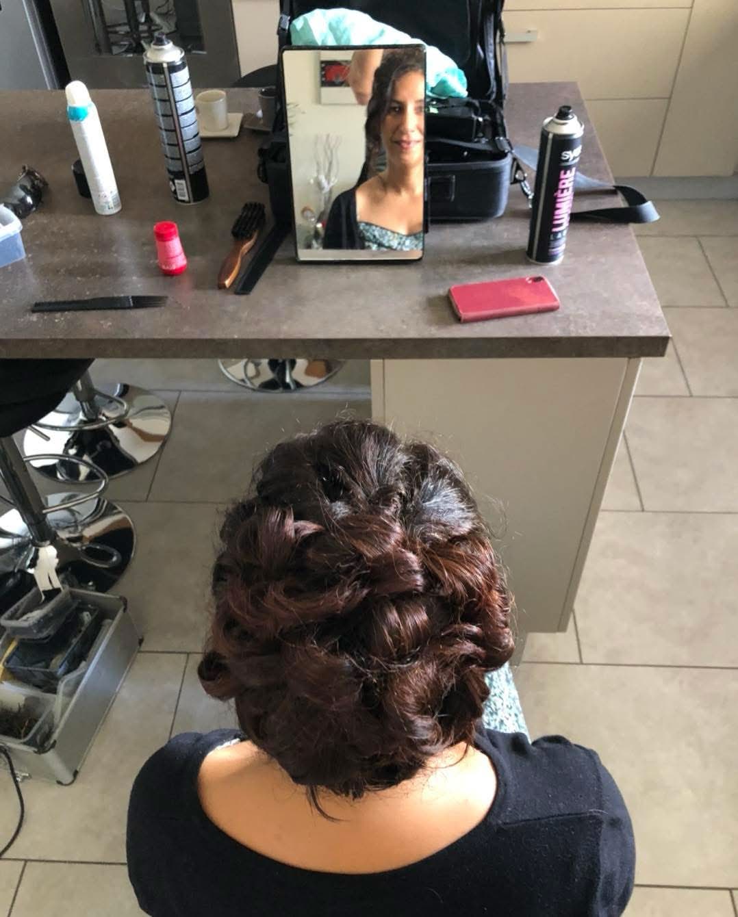 Coiffure soirée - Boucles glamour